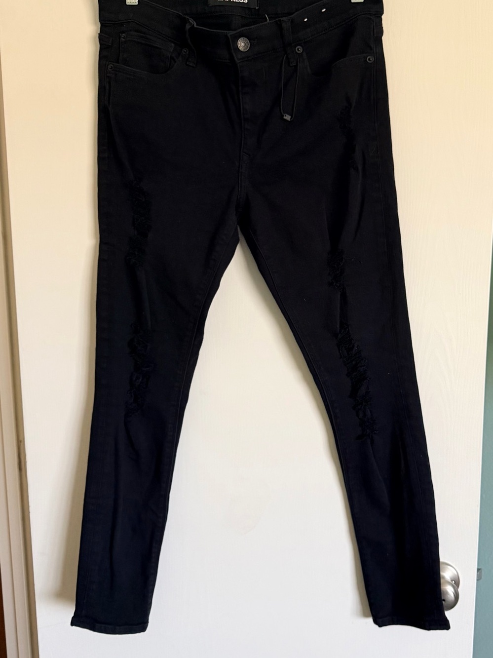 NWOT Express Black Distressed Jeggings Jeans Women’s 12R Mid Rise Stretch Skinny